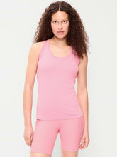 Fluid Seamless Fitted Tank Top - Sweet Sixteen