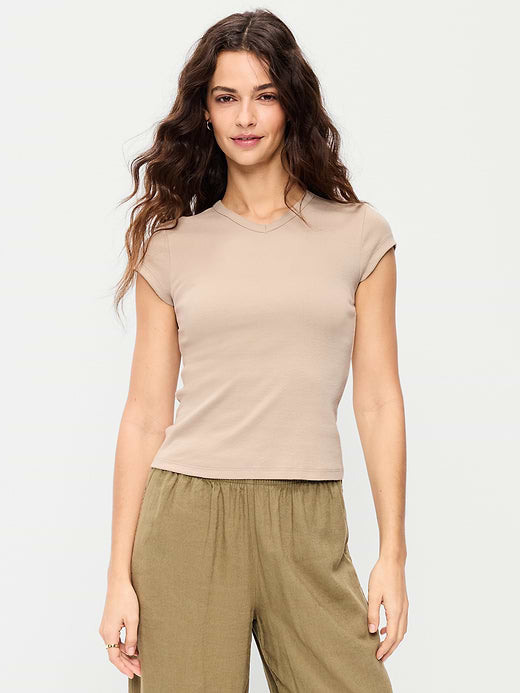 Snug High V-Neck T-Shirt - Mocha Taffy