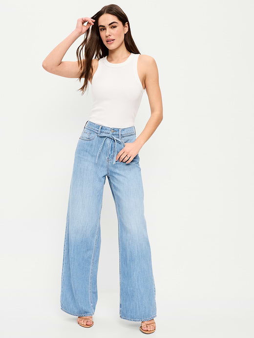 High-Waisted Drapey Wide-Leg Jeans - Light Wash