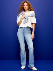 High-Waisted Wow Flare Jeans - Light Wash