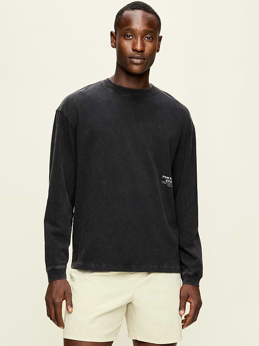 Lived-In Pro Long-Sleeve Graphic T-Shirt - Black Jack