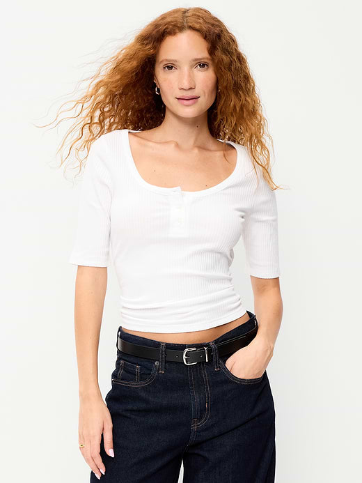 Fitted Scoop-Neck Henley T-Shirt - Calla Lilies